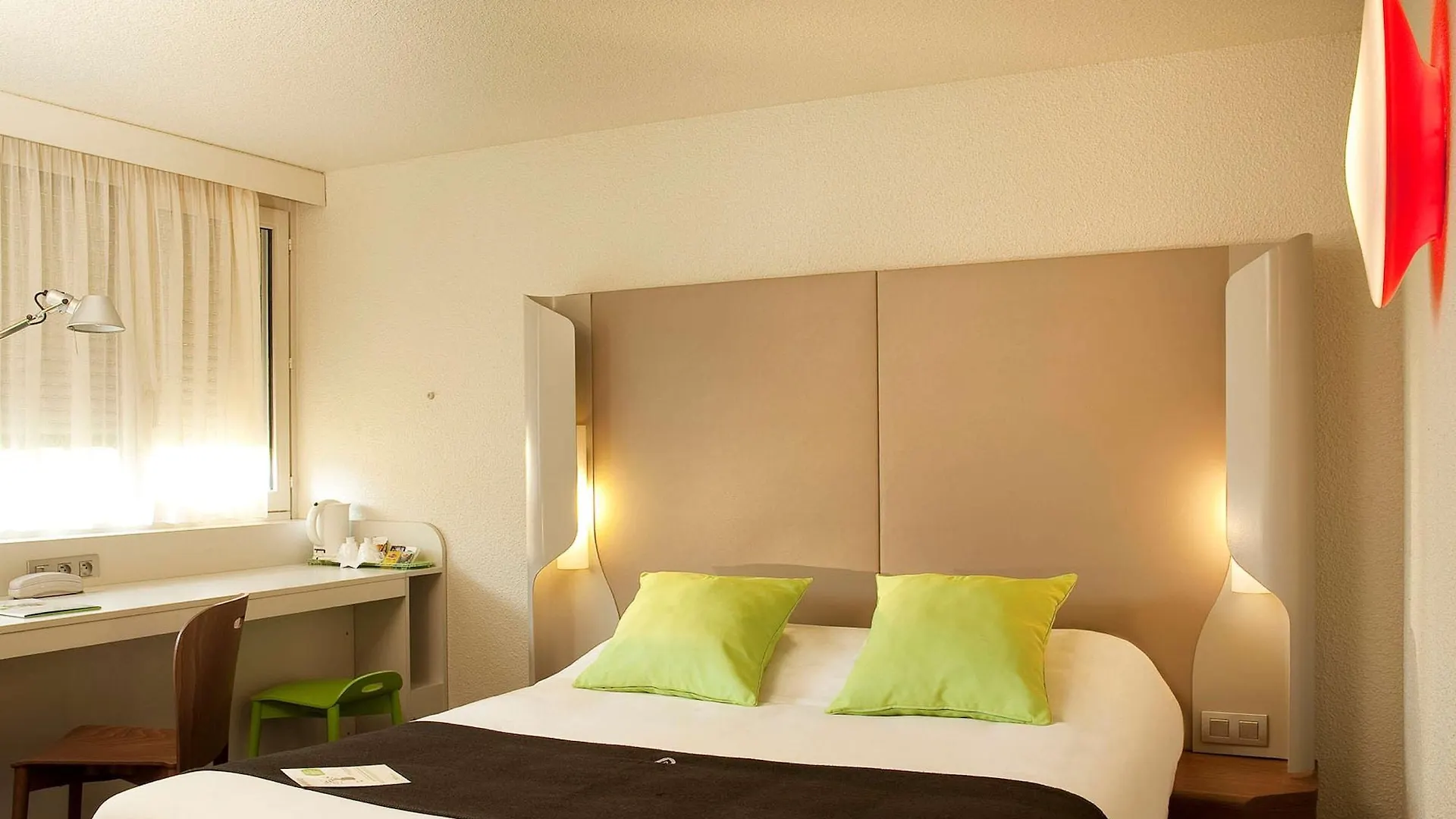 Hotel Campanile Aix-En-Provence Sud - Pont De L'Arc