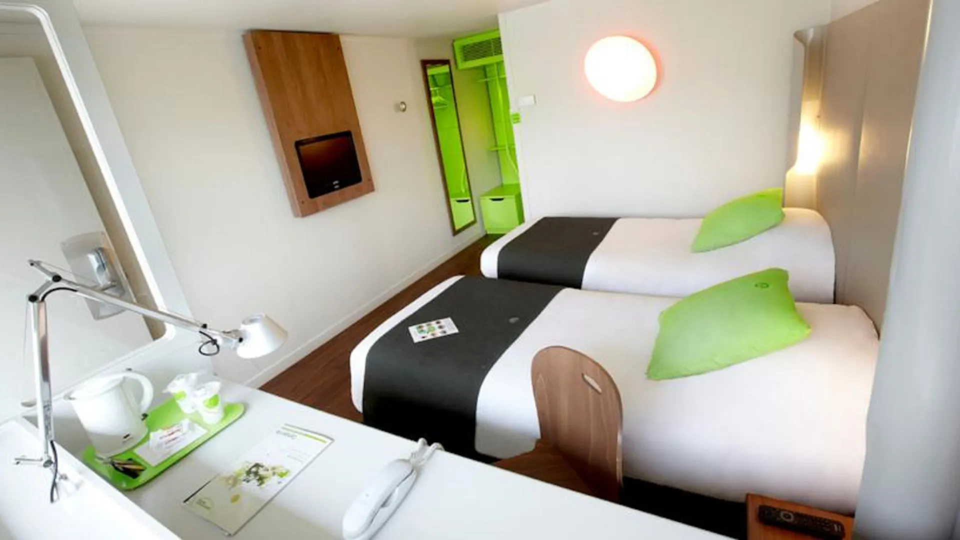 Hotel Campanile Aix-En-Provence Sud - Pont De L'Arc
